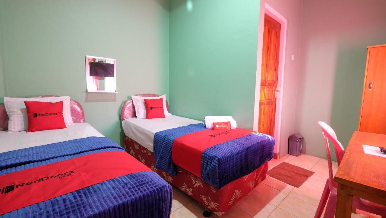 Reddoorz Near Mangrove Forest Kupang Κούπανγκ Εξωτερικό φωτογραφία