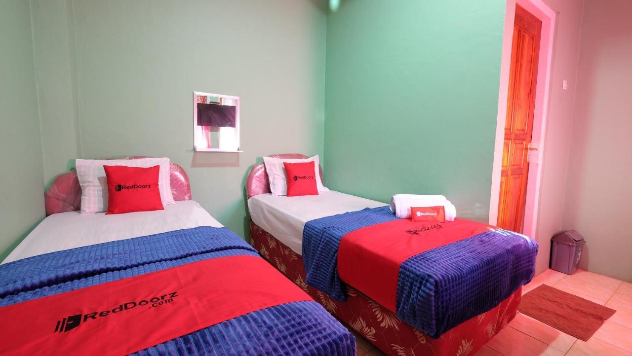 Reddoorz Near Mangrove Forest Kupang Κούπανγκ Εξωτερικό φωτογραφία